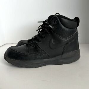 Nike Manoa Youth Size Youth 2 Leather GS Triple All Black Work Shoe Boots